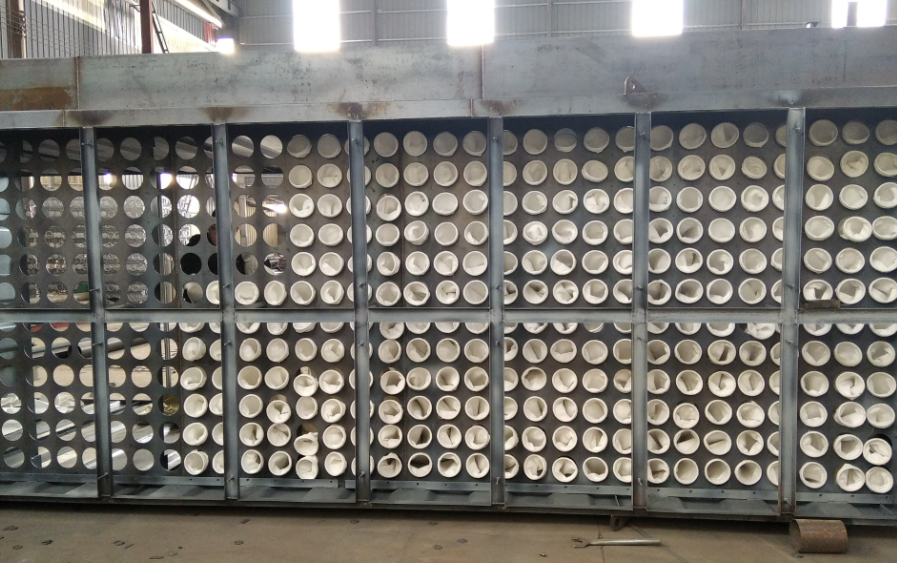 耐高温耐腐蚀布袋除尘器滤料选择指南：PTFE、P84、玻纤全面解析