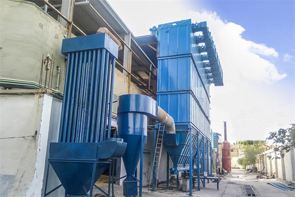 化工行业复杂成分粉尘收集：防腐防爆型除尘器选型指南