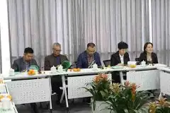 再叙同窗情，携手共发展
