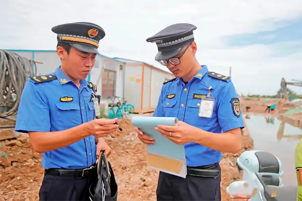 2020扬尘治理,郑州扬尘,工地扬尘,液态抑尘剂,防尘网,