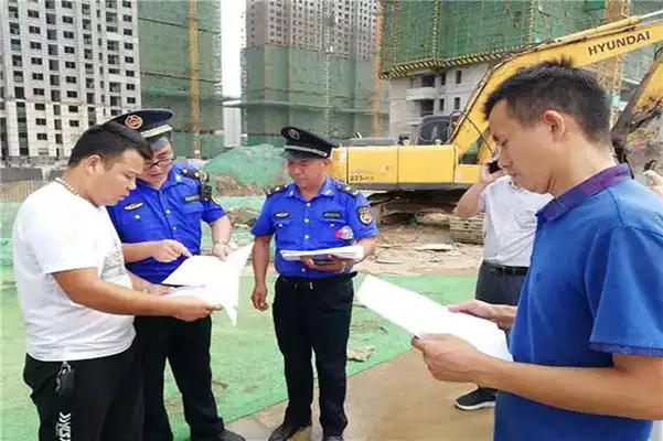扬尘治理,扬尘,2020郑州工地扬尘,液态抑尘剂,防尘网,